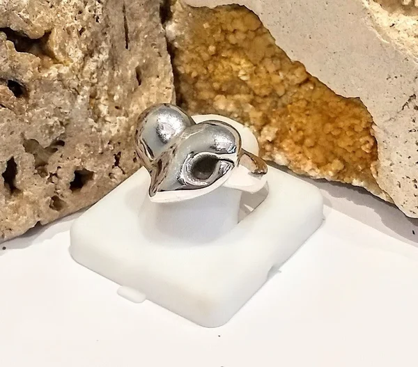 AN E #64